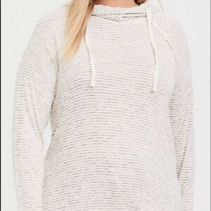 Torrid hoodie white Size 1